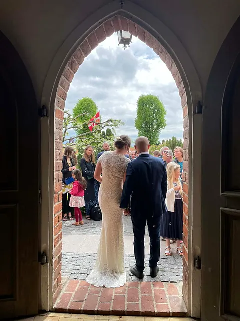 Brudepar ved Allerslev Kirke